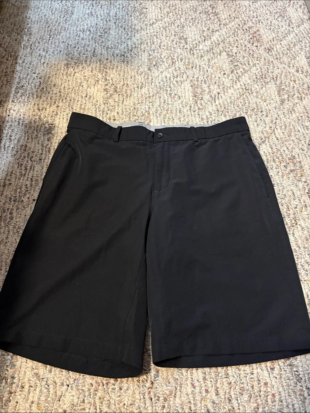 Nike Black Athletic Golf Shorts with Subtle Swoosh